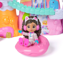 Koci Domek Gabi - Duży ZESTAW CUKIERKOWY z figurką Gabi + akcesoria 6074119
Кошачий домик Gabi - Большой СЛАДКИЙ НАБОР с фигуркой Gabi + аксессуары 6074119
