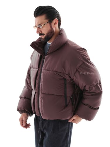 Короткий стеганый пуховик в цвете шоколад