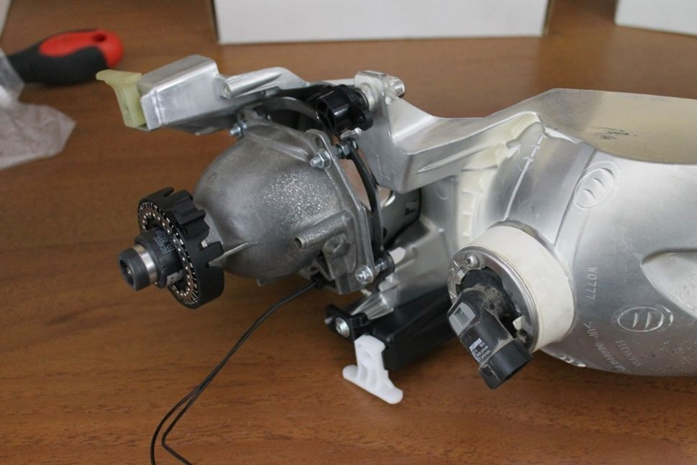 Переходные рамки для Honda CRV IV (2012 - н.в.)/Mitshubishi ASX (2010-2020)/Mazda 3 BM/Honda Civic FB (2012-2015)/Mazda 5 II (2010 - 2015)/Toyota Sienna (2010-2014) Переходные рамки на Hella 3/3R под модуль Hella 3R/Hella 3 (Комплект, 2шт)