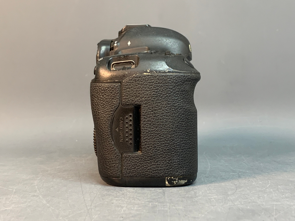 Canon EOS 5D Mark III 1.200.000 кадров