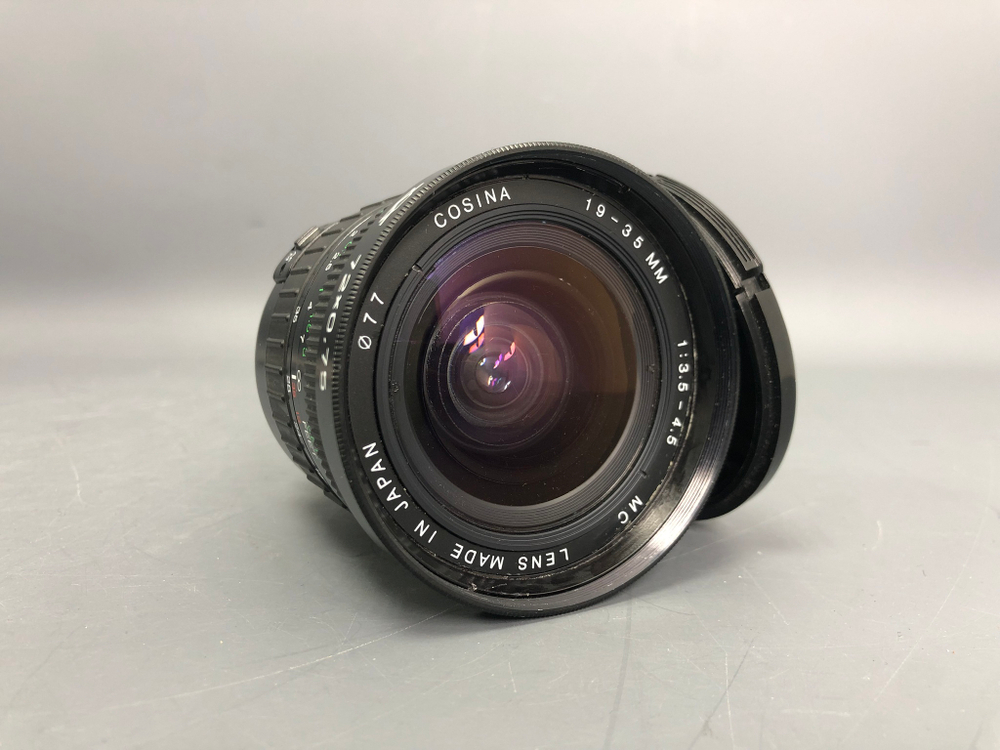 Cosina AF 19-35mm 3.5-4.5 MC