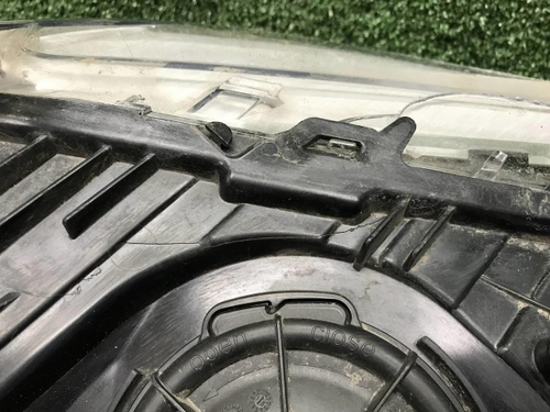 Битая Фара левая BMW 5er G30 (17-20) Adaptive LED