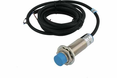 INNOCONT Емкостный датчик, M18x1, L=71 мм, зона срабатывания 10 мм, -25 +60 С, 12…24 VDC, IP65, выход: PNP NO, макс. ток 200 мА, кабель 2 м SC-18P10C