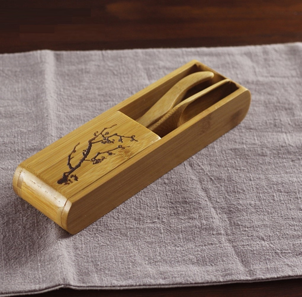 300001 Набор чайных инструментов  складной, 4 предмета + подставка,  бамбук