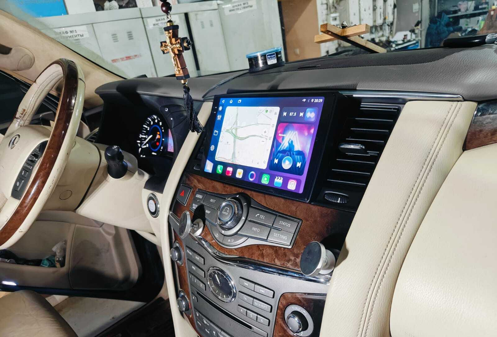 Магнитола Nissan Patrol Y62, Infiniti QX56/QX80 2010-2017 (поддержка Bose и 360, рамка тип 1) - Teyes CC3 на Android 10, QLED, ТОП процессор, 4Гб+32Гб, CarPlay, 4G SIM-слот