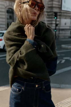 ZARA ОДНОТОННЫЙ ШАРФ С НЕОБРАБОТАННЫМИ КРОМКАМИ, ХАКИ