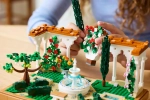 Конструктор LEGO Icons 10359 Сад с фонтаном