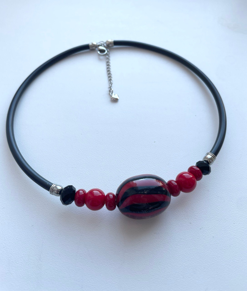 Колье из муранского стекла