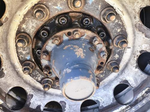 Крышка ступицы задней 2016г