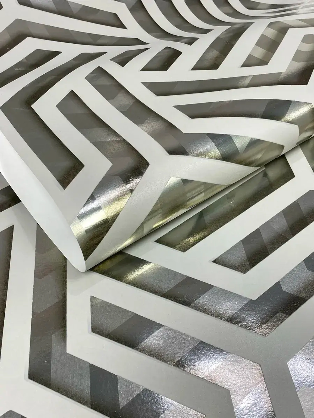 Обои флизелиновые M35007 Onyx Франция