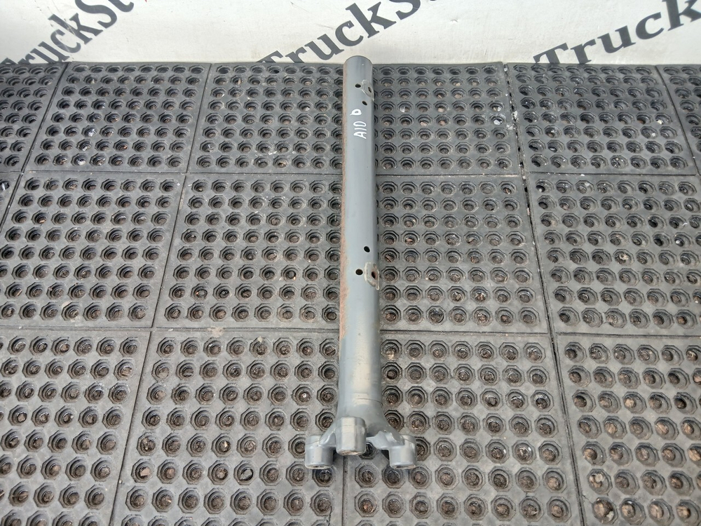 Кронштейн крыла заднего