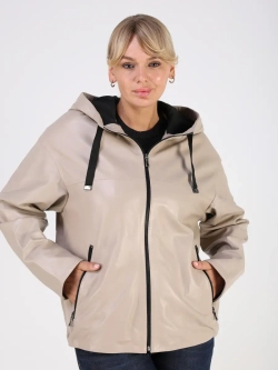 Кожаная куртка демисезонная с капюшоном короткая