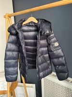 Пуховая куртка Moncler , 140