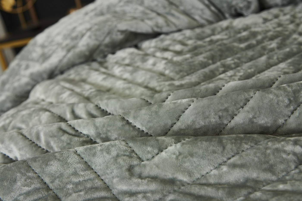 Покрывало 240х260 и 2 наволочки 50х70 Sofi De MarkO Фернанд изумрудное