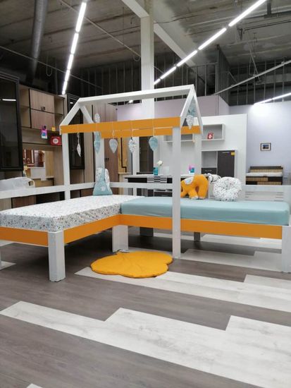 Кровать-домик АВАРА-1 правая