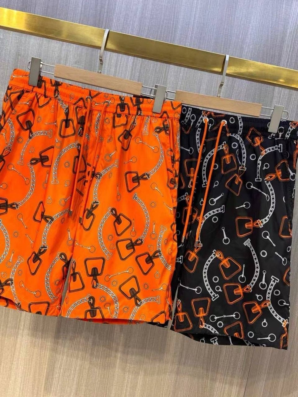 Шорты Hermes