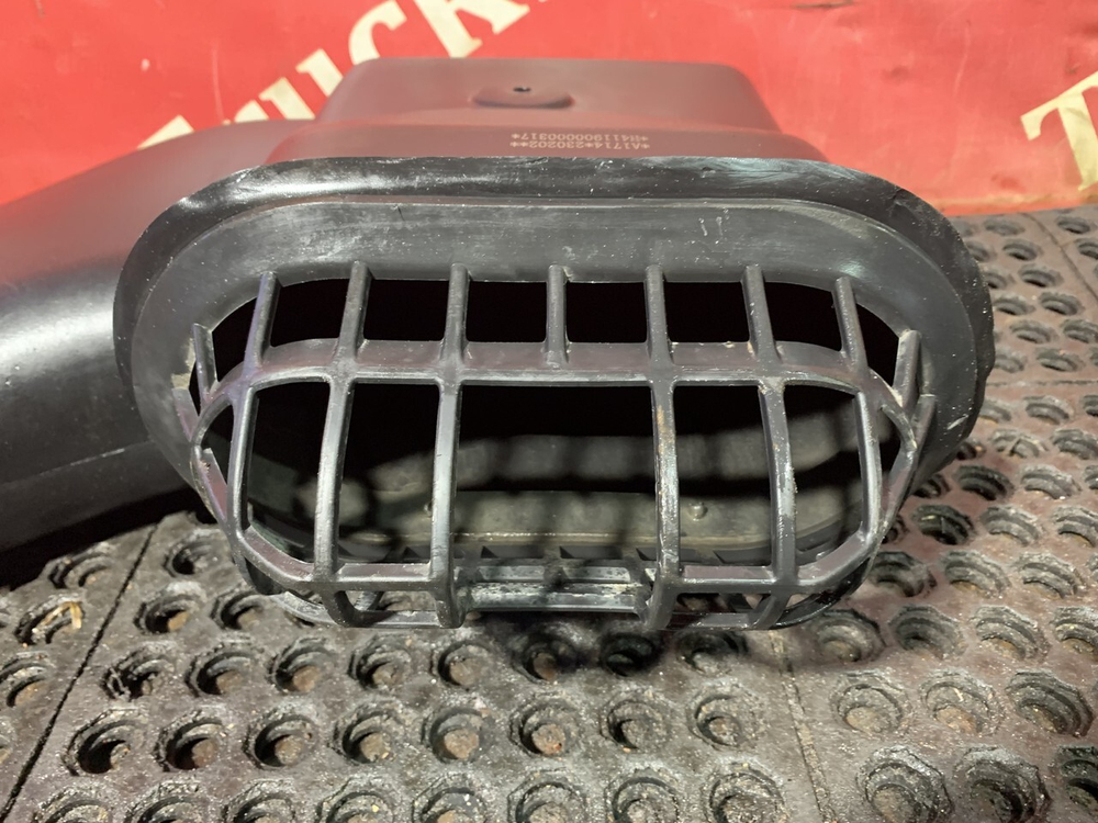 Патрубок воздушного фильтра 2023г.