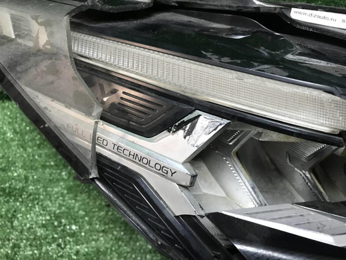 Битая Фара правая Geely Coolray (2023-н.в.) LED