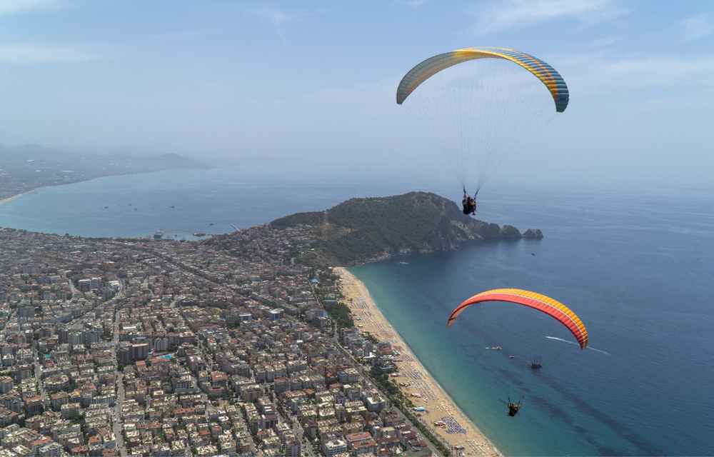 Параглайдинг с горы Яссы на высоте 800 м