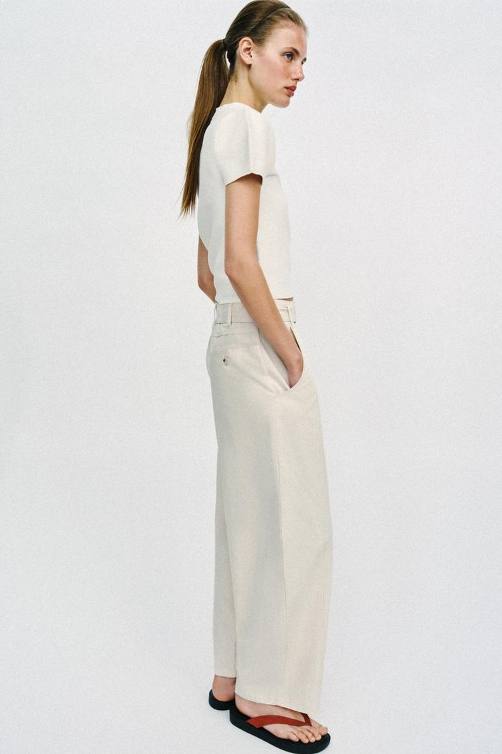 ZARA ТРИКОТАЖНЫЙ ТОП С ОБЪЕМНЫМИ РУКАВАМИ, БЕЛЫЙ