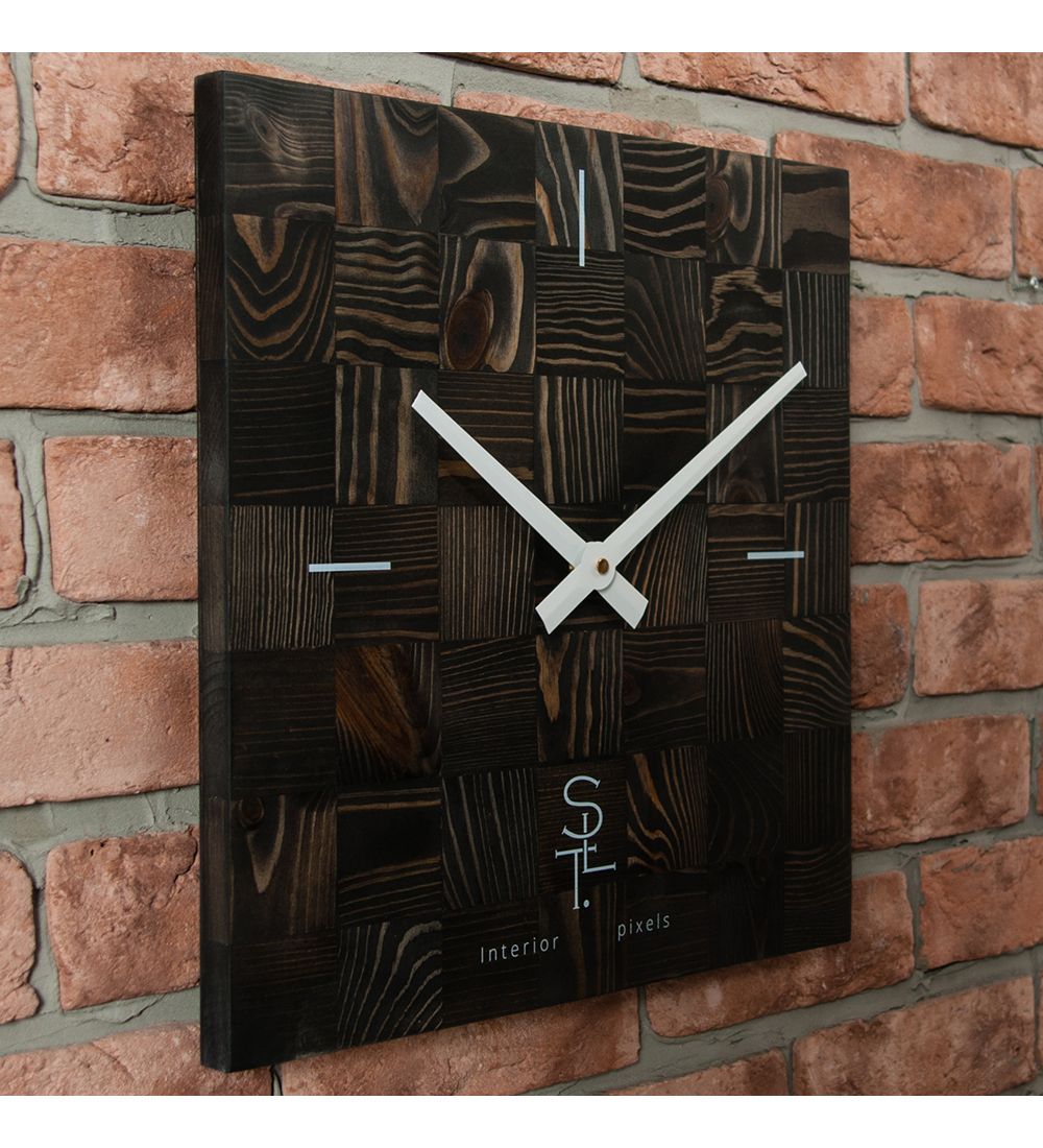 Салют SLT- 21 Часы настенные «CHESS BLACK WOOD»