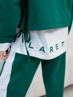 Спортивный костюм для девочки в школу