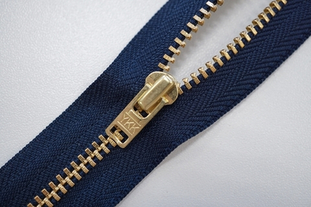 Молния Джинс, цв.560 неразъемная, латунь YKK Тип 3 18 см