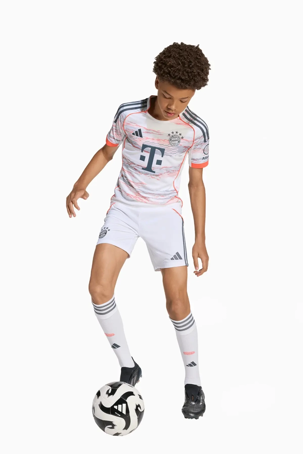 Шорты adidas FC Bayern 25/26 Away Junior - белый