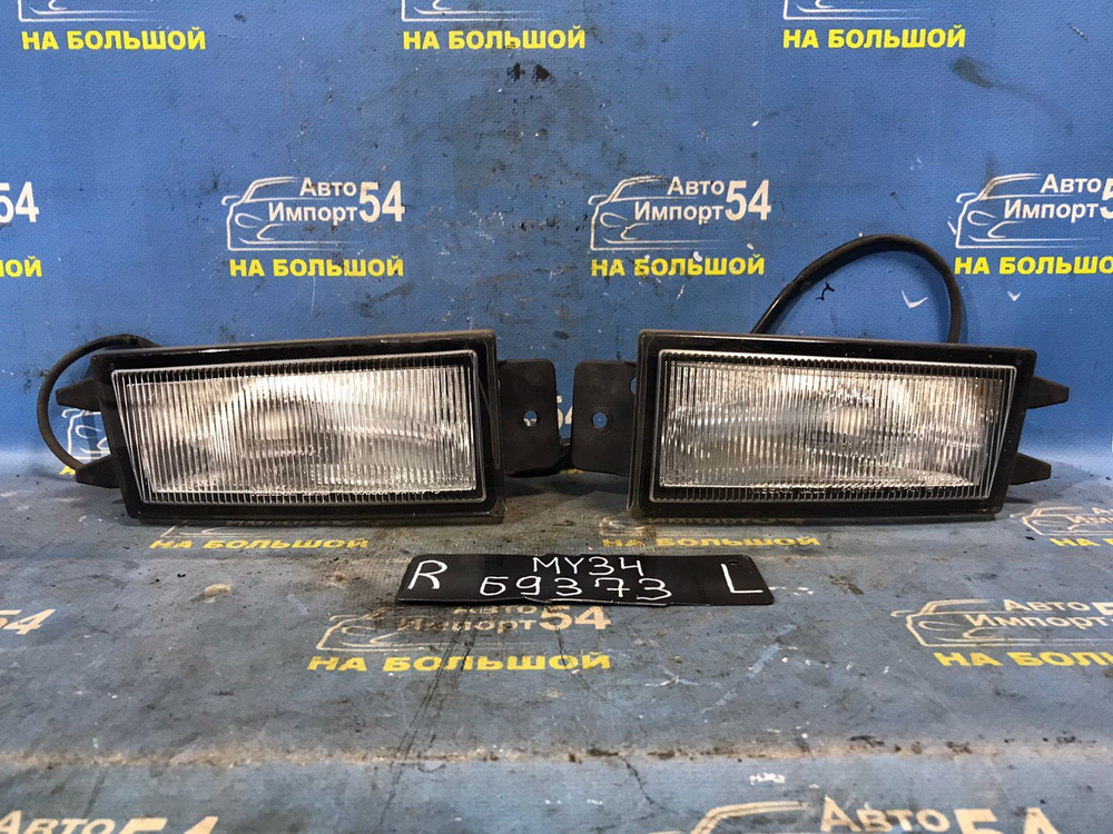 Туманка правая NISSAN CEDRIC 1999-2001