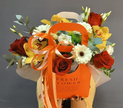 Сумочка с цветами «Зарево»