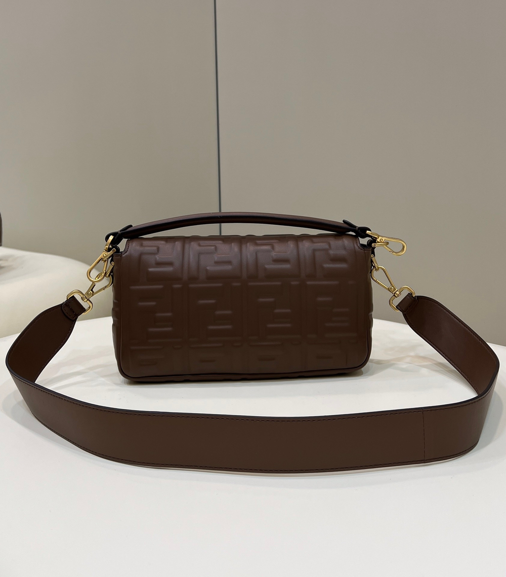 Fendi Baguette 27 cm