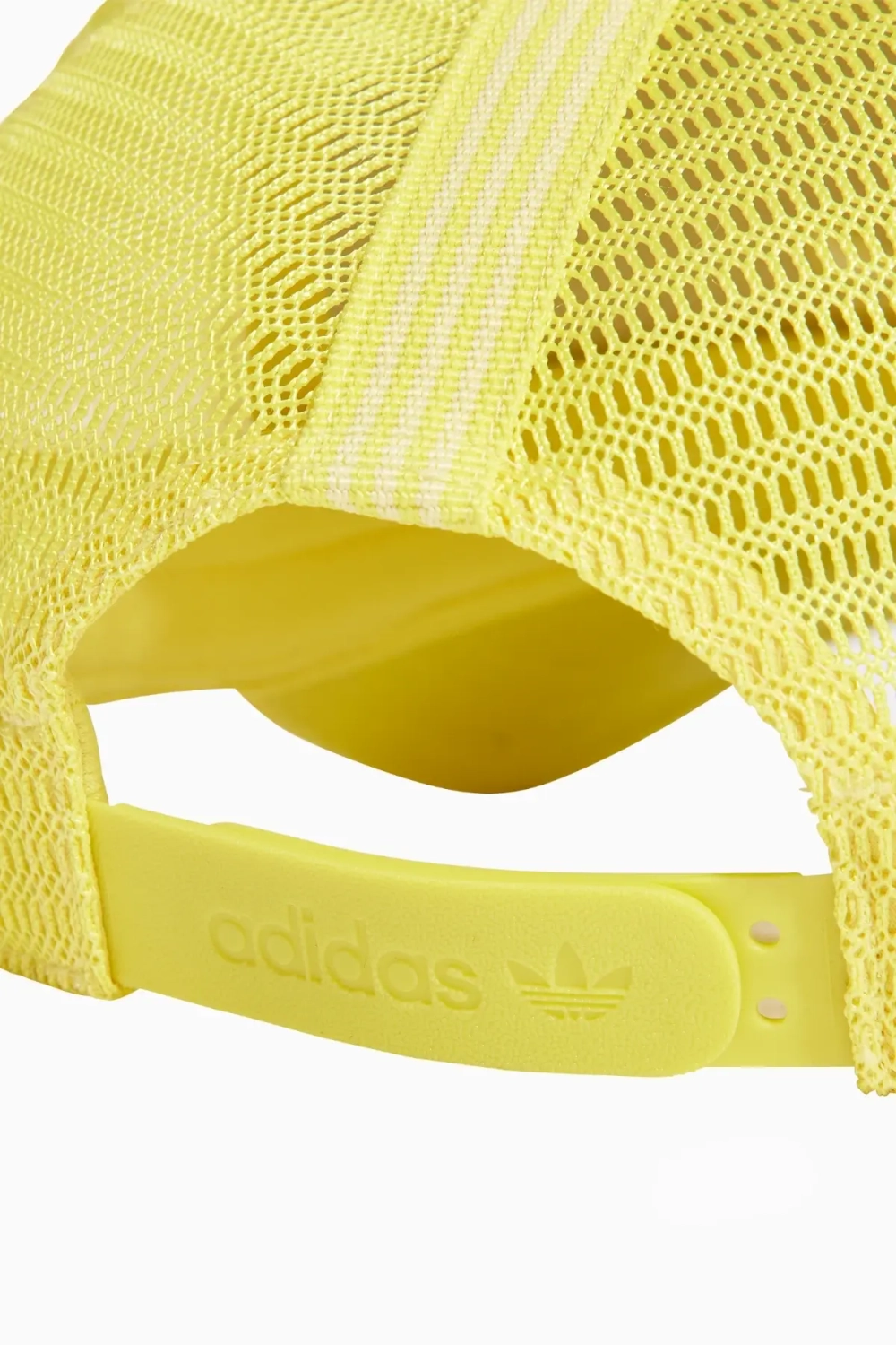Кепка adidas Curved Trucker - желтый
