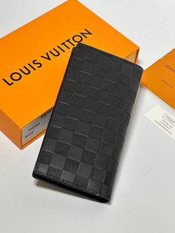 Бумажник Louis Vuitton Zippy