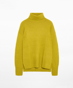 Oysho Вязаный свитер с высоким воротником, горчичный