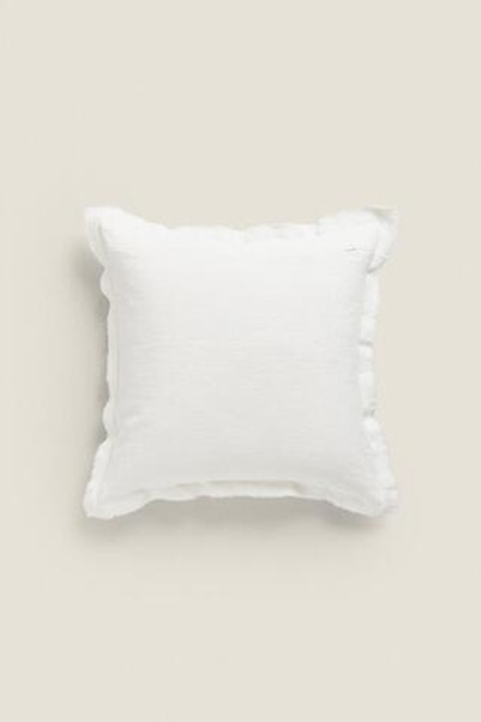 ZARA HOME ЛЬНЯНОЙ ЧЕХОЛ НА ПОДУШКУ С КИСТОЧКАМИ, ЭКРЮ