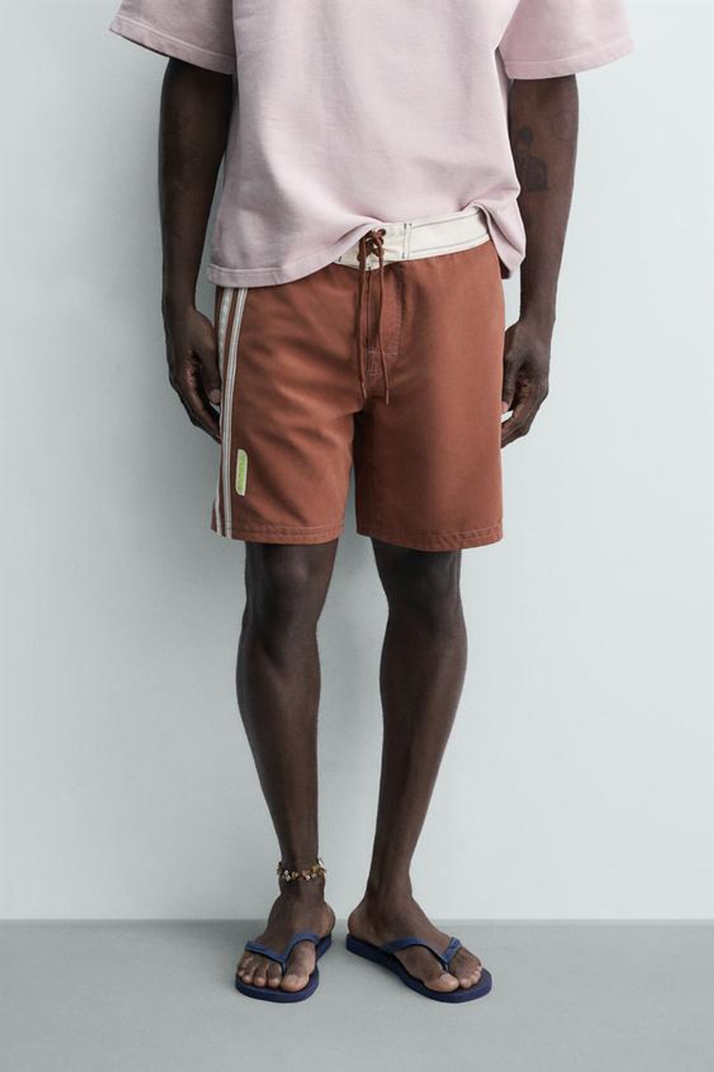 ZARA X PUKAS SURF ДЛИННЫЕ ПЛАВКИ С ПОЛОСАМИ, КОРИЧНЕВЫЙ