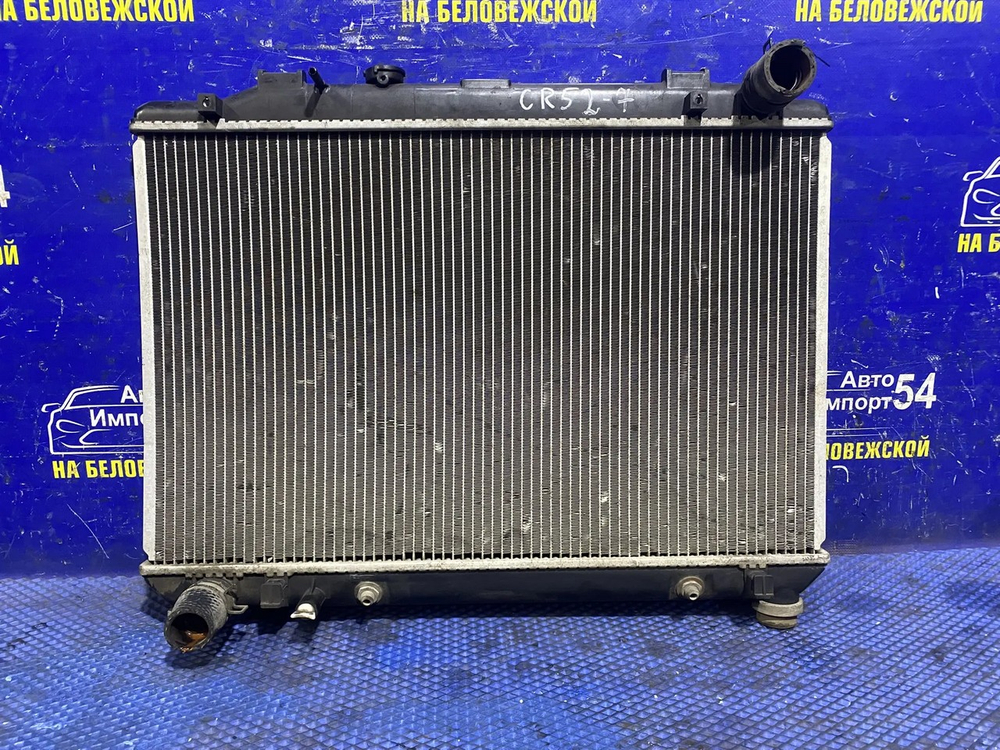 Радиатор двигателя TOYOTA LITEACE 2001