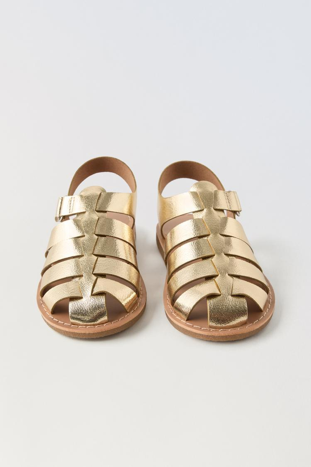 ZARA САНДАЛИИ С МЕТАЛЛИЗИРОВАННОЙ ОТДЕЛКОЙ, ЗОЛОТИСТЫЙ