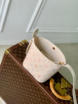 Louis Vuitton All In BB