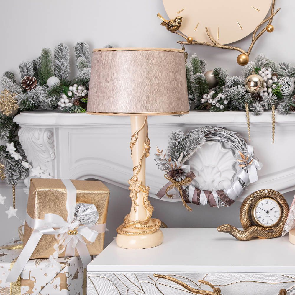 Настольная лампа Змея Катари Айвори с абажуром Тюссо Игуана Беж