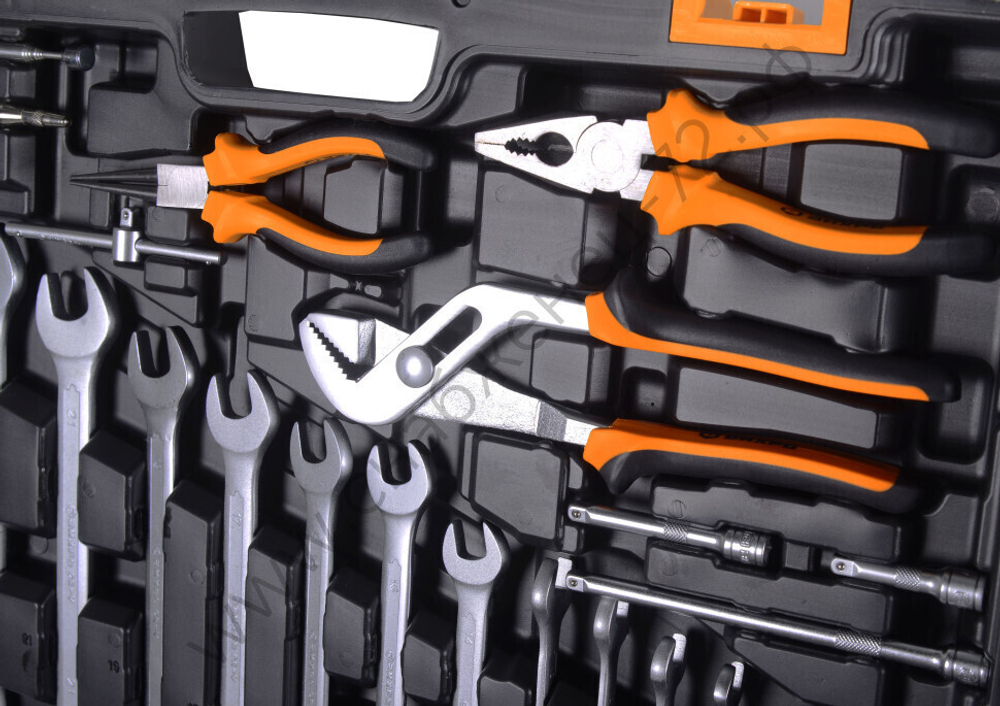 Набор инструментов, 1/2", 1/4", CrV, в кейсе 151 предмет Вихрь