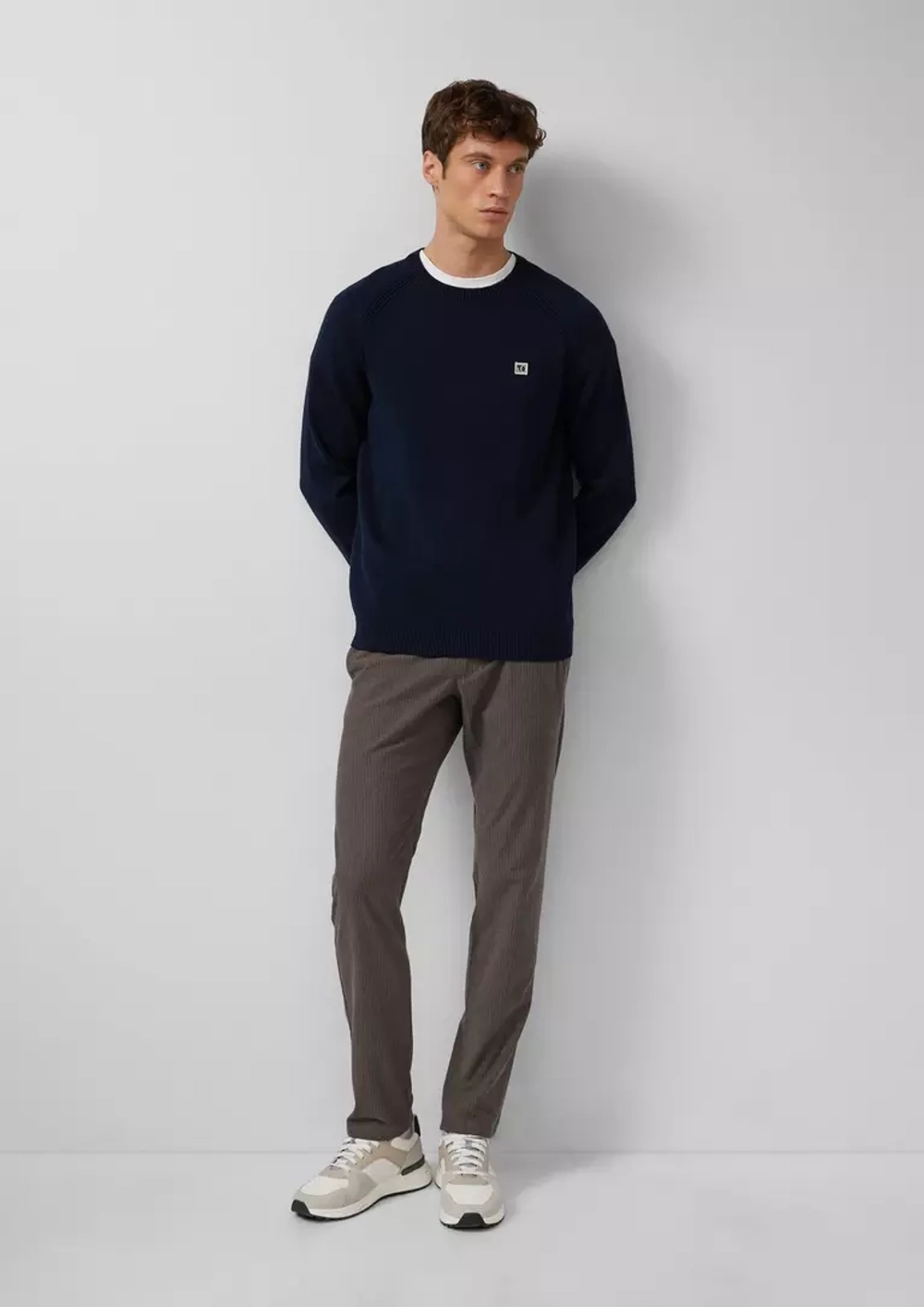 Cтруктурированные брюки чинос с эластичным поясом s.Oliver