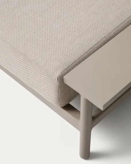 Уличный диван Vathi из бежевого алюминия с шезлонгом справа, 250 x 159 см