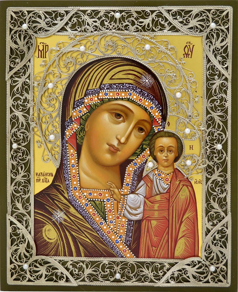 Казанская Божия Мать. Рукописная икона с серебряной филигранью.