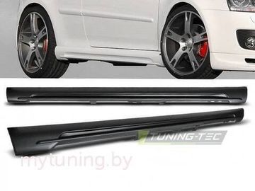 Накладки на пороги GTI style для VW Golf 5