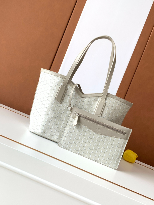 Moynat M Tote PM