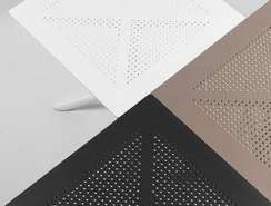 Пластиковый стол Clip 70х70 см белый