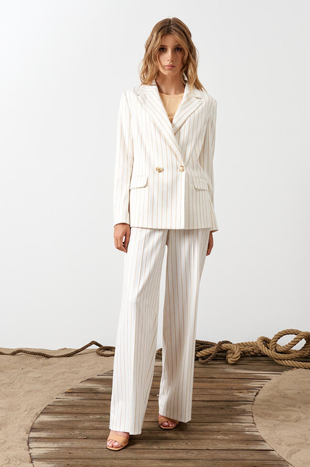 1858 Жакет женский (молочный полоска)