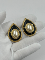 Серьги с чёрной эмалью и «жемчугом»