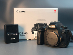 Canon EOS 6D Mark II Body 2700 кадров пробега